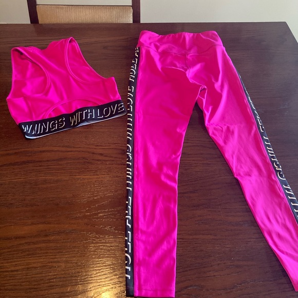 Pam & Gela Do All Things with Love Workout Set - Picture 6 of 9